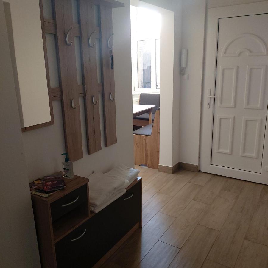 Arkad Center Apartman Szeged Buitenkant foto